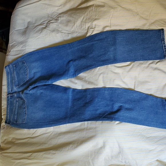 Old Navy Tall Jeans - Picture 11 of 15